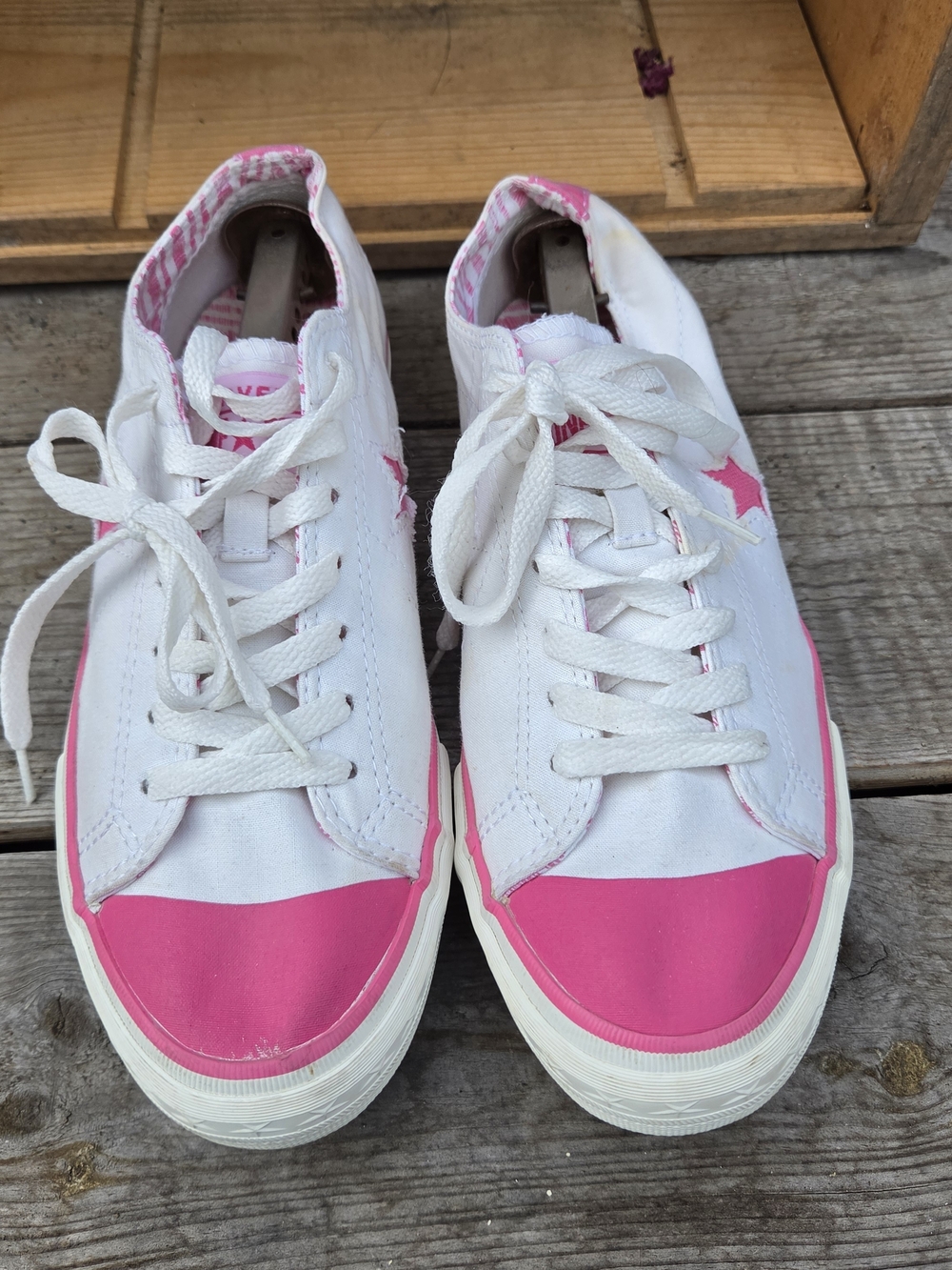 Converse White Canvas Sneakers with Pink Toe and Star Accents